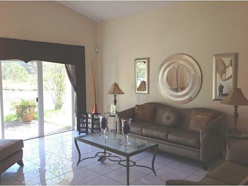 PEMBROKE SPRINGS - Residential