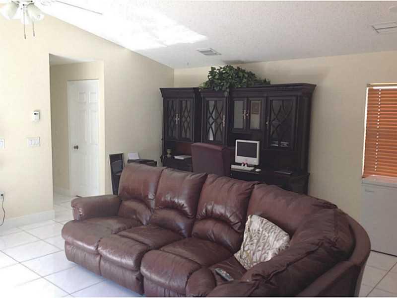 PEMBROKE SPRINGS - Residential