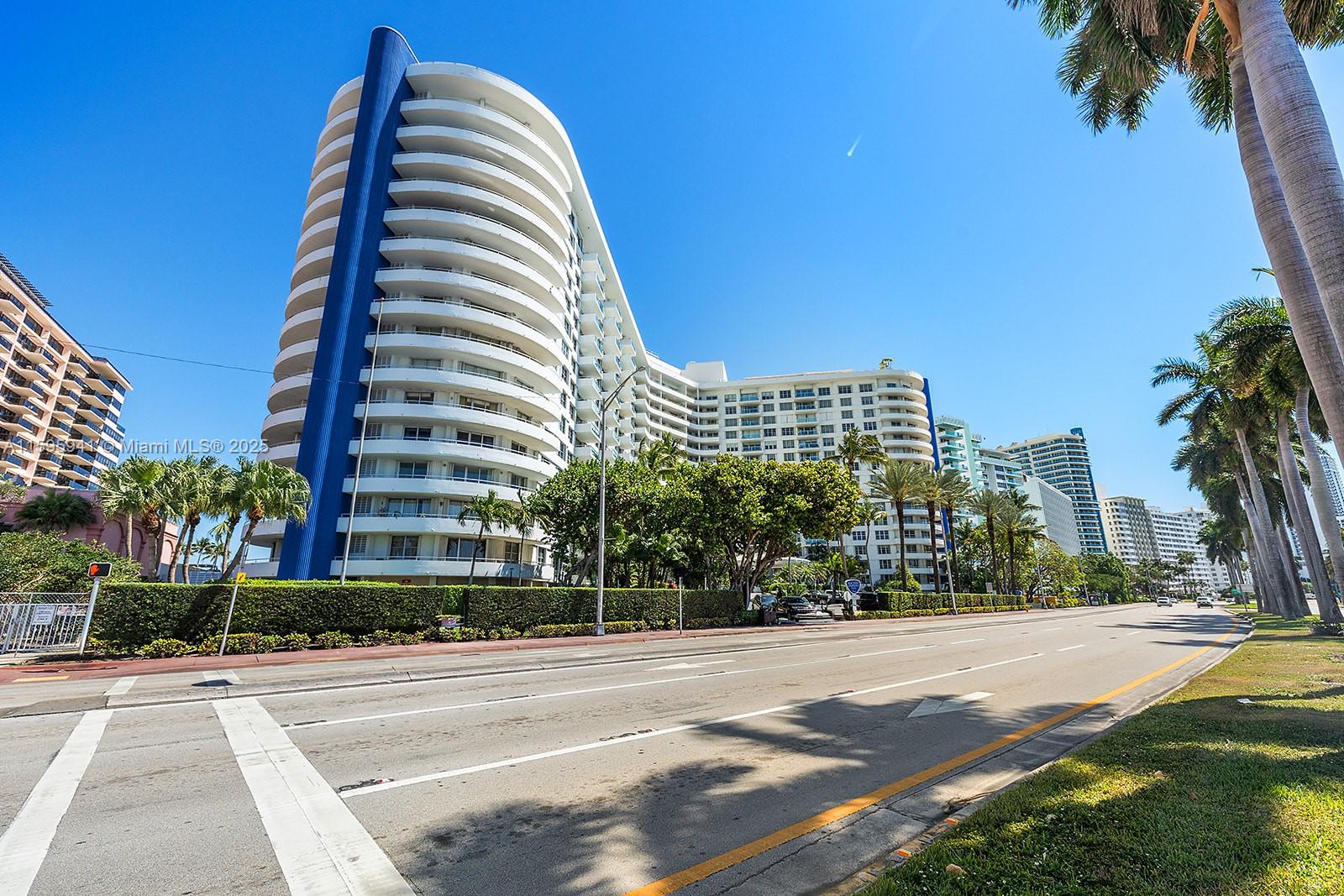 Rental Property at 5161 Collins Ave 910, Miami Beach, Miami-Dade County, Florida - Bedrooms: 1 
Bathrooms: 2  - $2,600 MO.