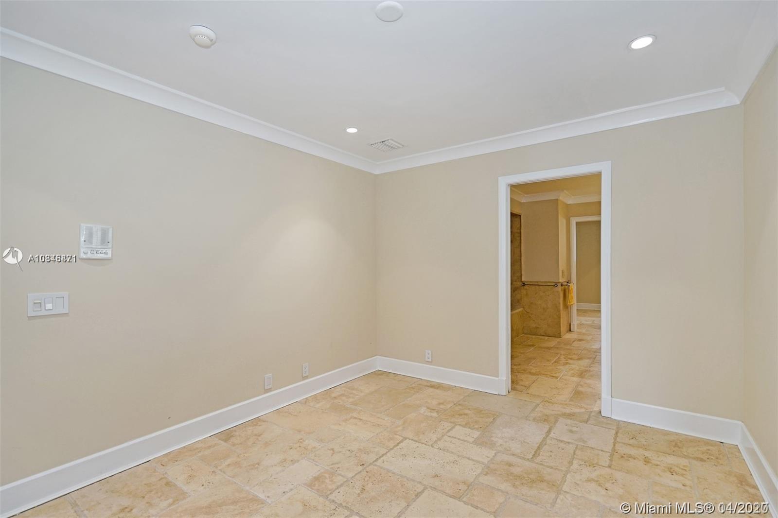 EMERALD HILLS - Residential Lease