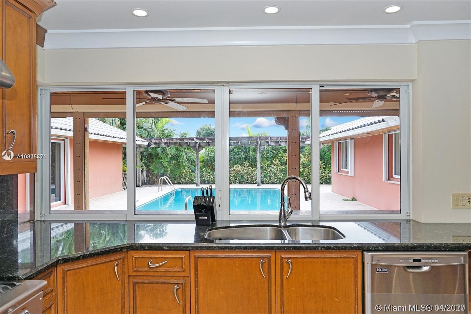 EMERALD HILLS - Residential Lease