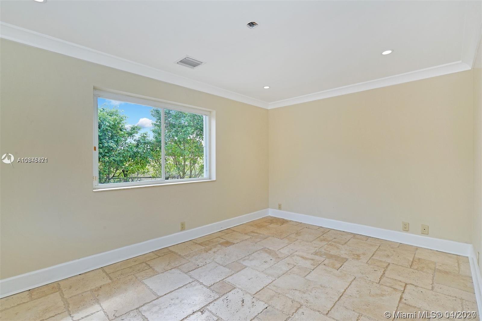 EMERALD HILLS - Residential Lease