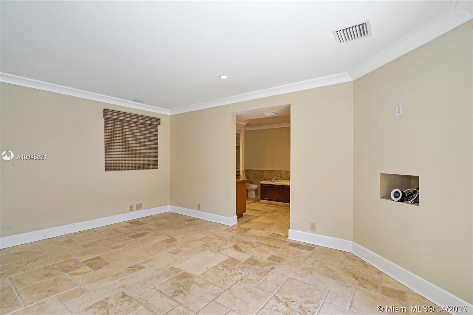 EMERALD HILLS - Residential Lease