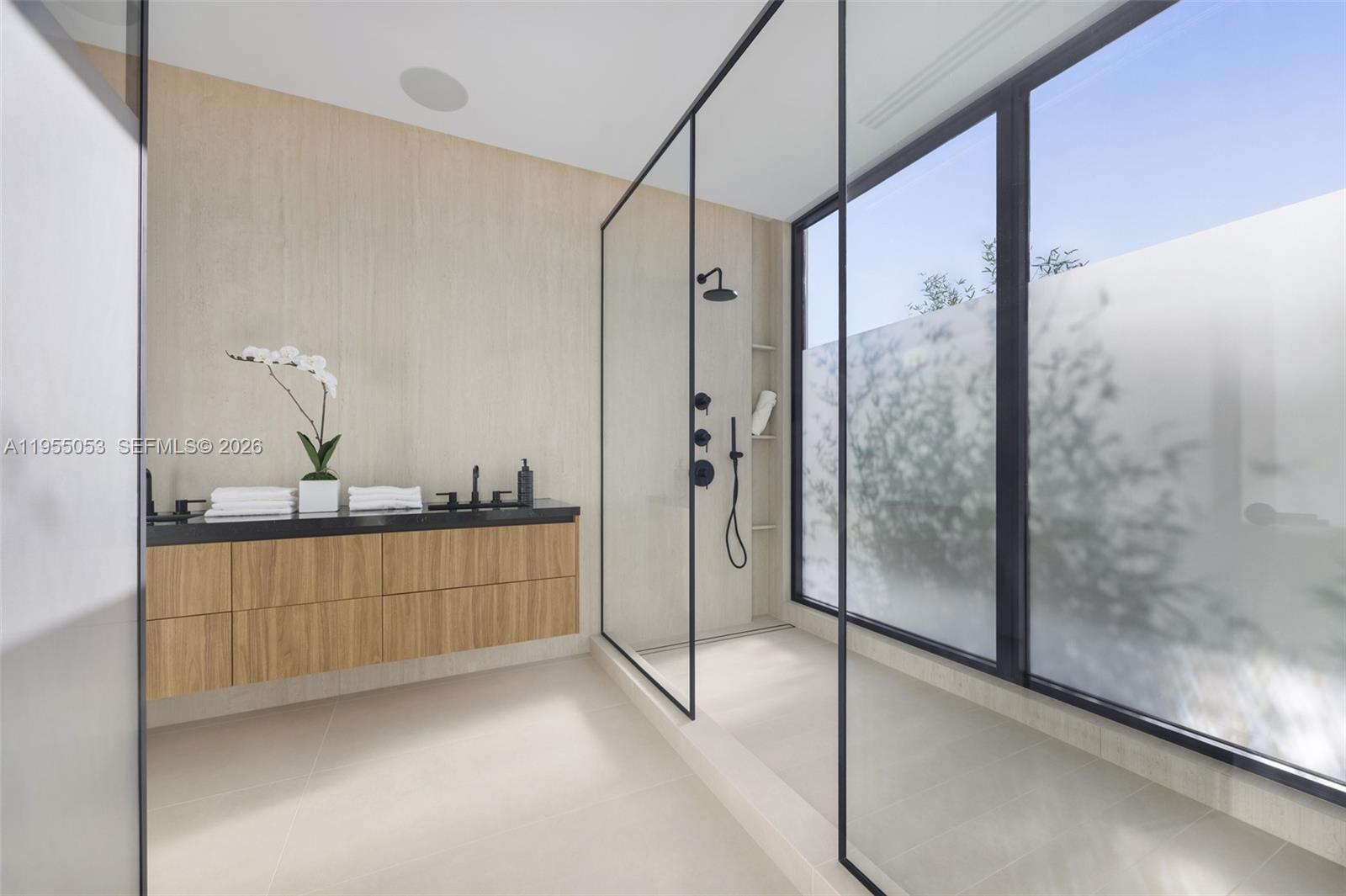 BAY HEIGHTS - Residential