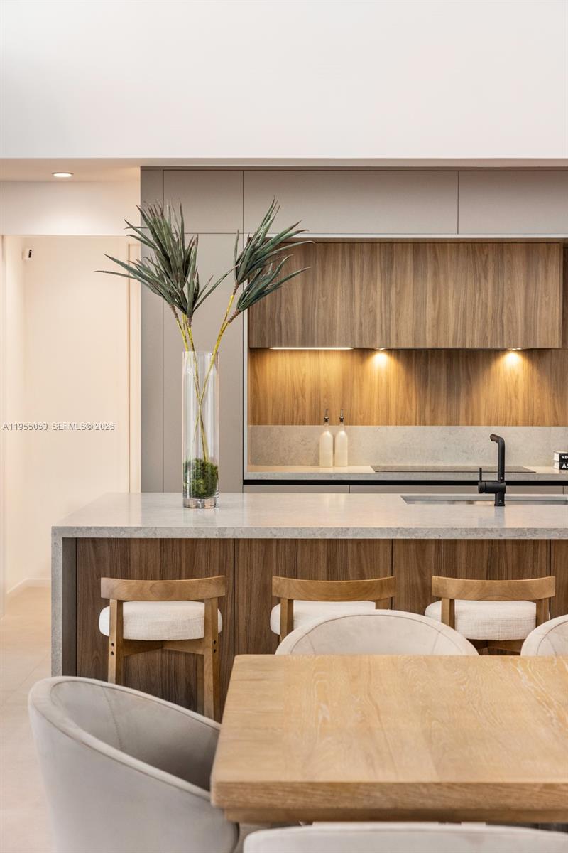 BAY HEIGHTS - Residential