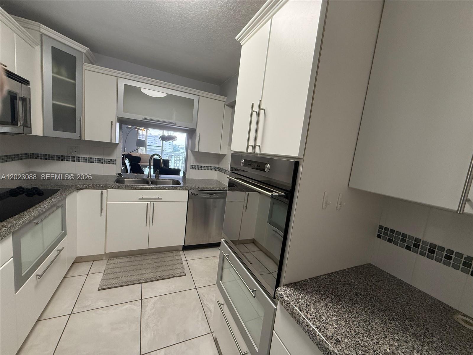 ISLANDS-MARTINIQUE CONDO - Residential