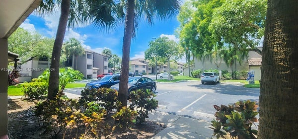 9830 NOB HILL LN # 9830, SUNRISE, FL 33351 - Image 0d70cef5286ceb06f3c577ce6ddfe8bc/3194707758