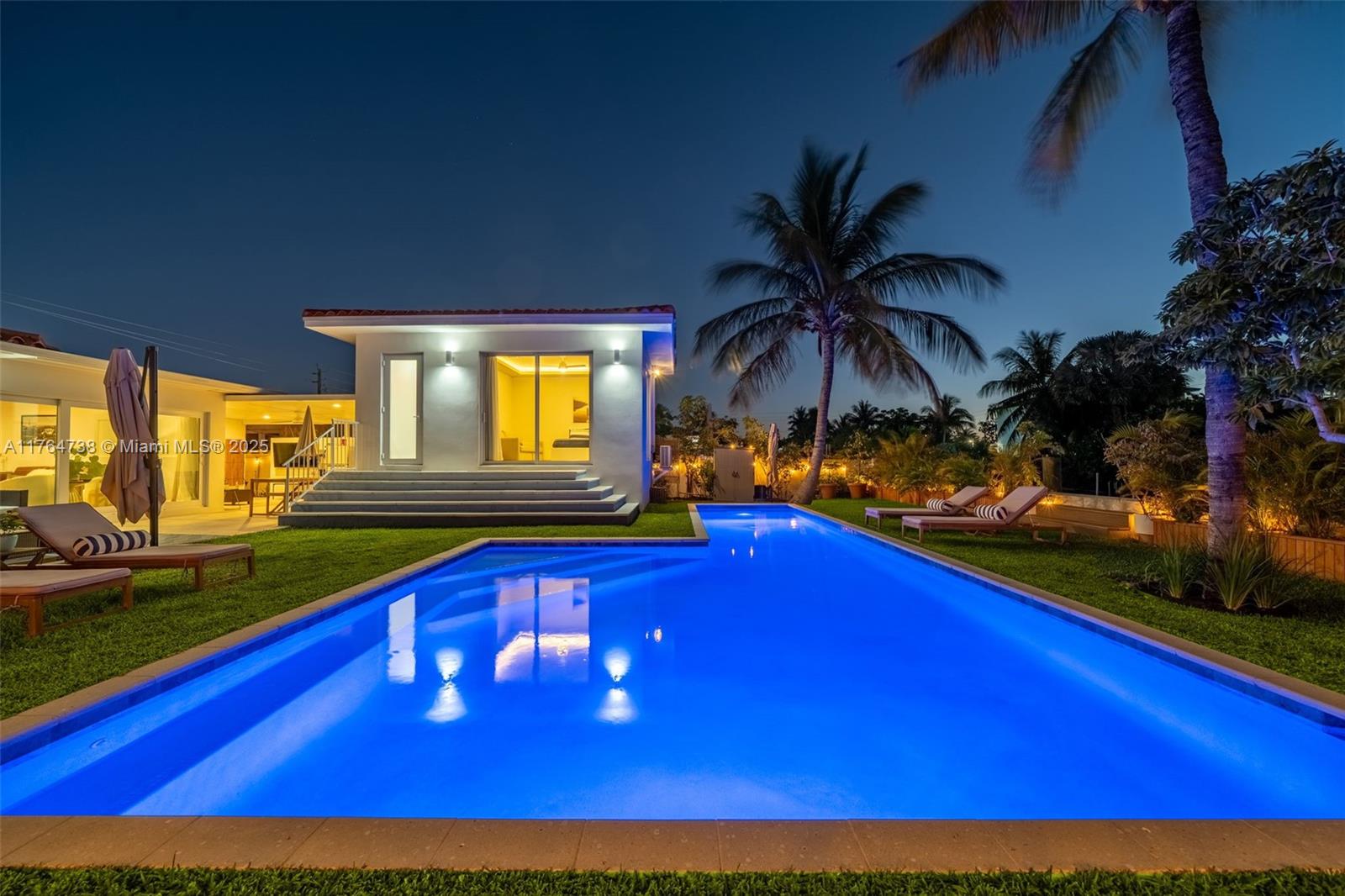 BISCAYNE POINT - Residential