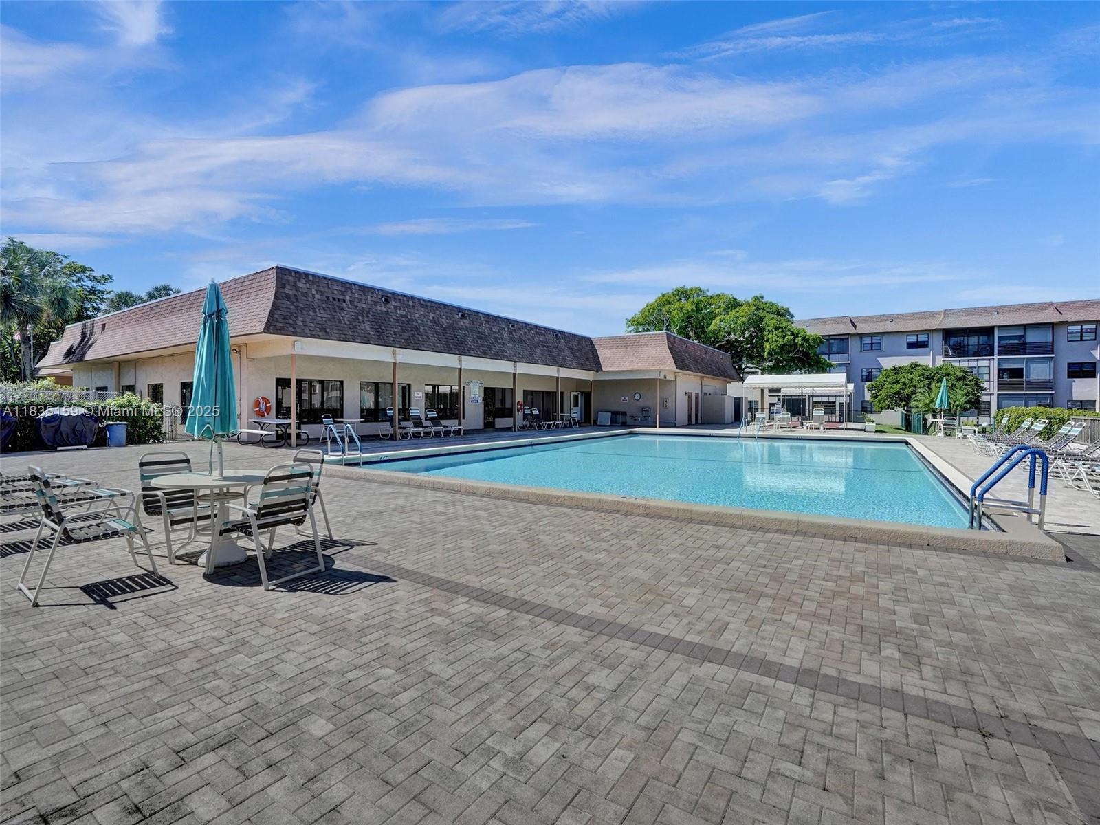 LAKES OF CARRIAGE HILLS - Residential