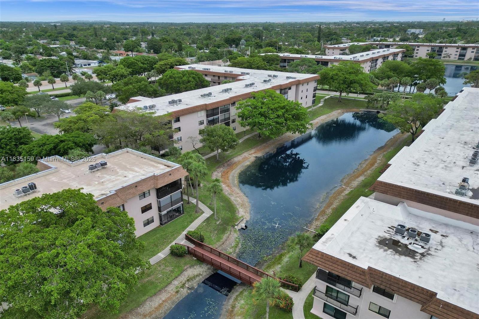 LAKES OF CARRIAGE HILLS - Residential