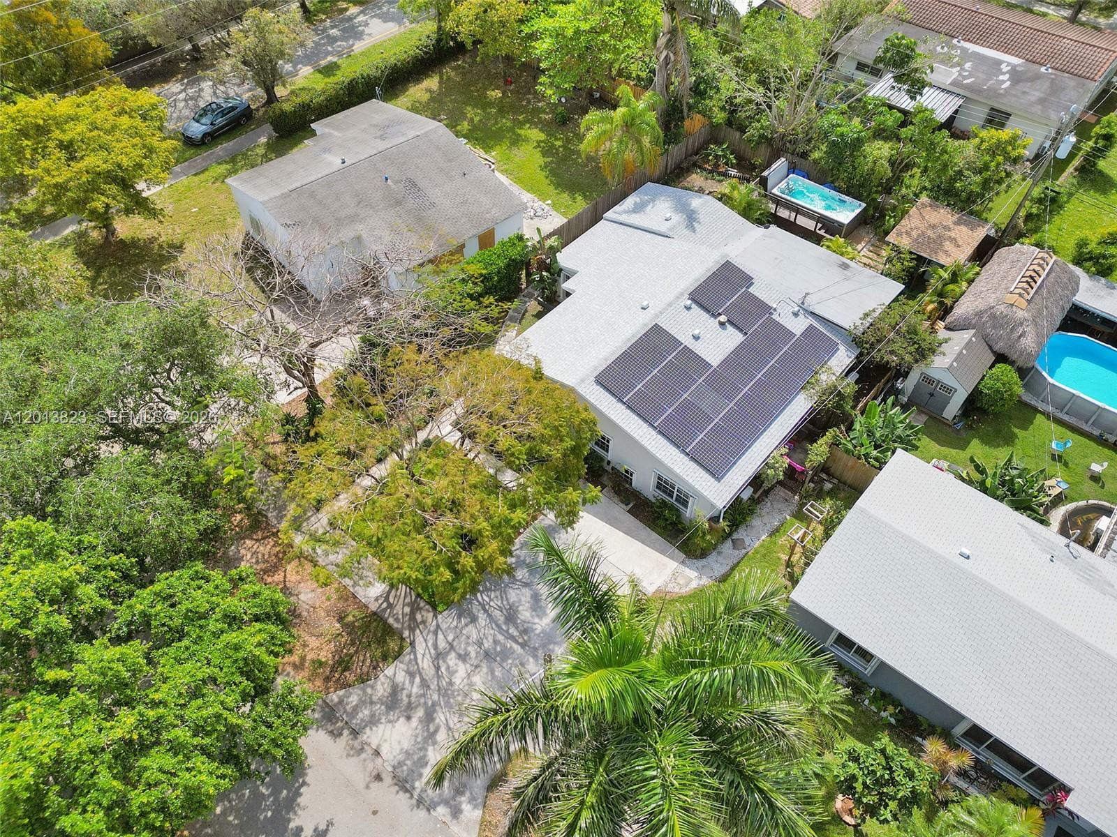 GULFSTREAM ESTATES - Residential