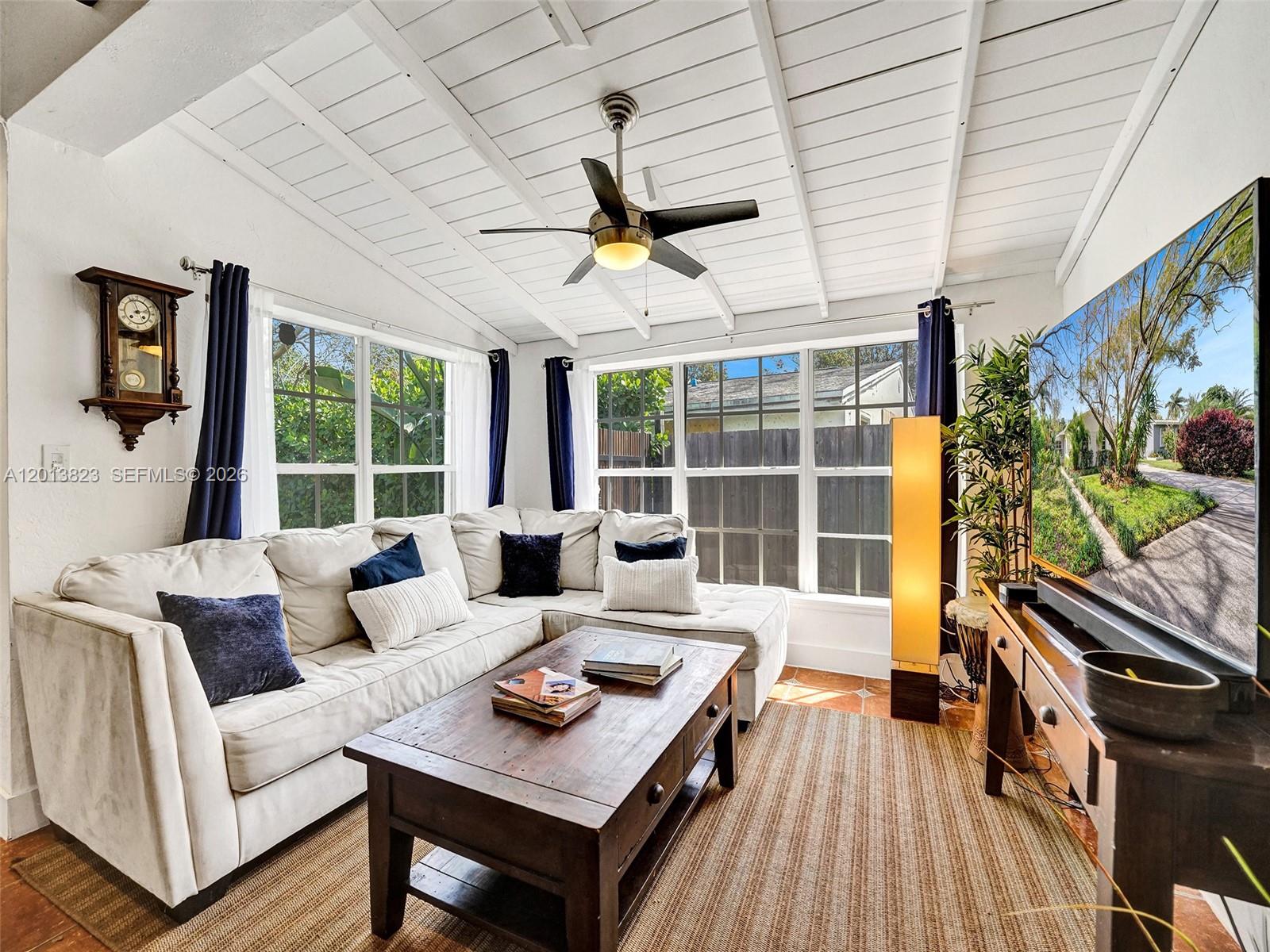 GULFSTREAM ESTATES - Residential
