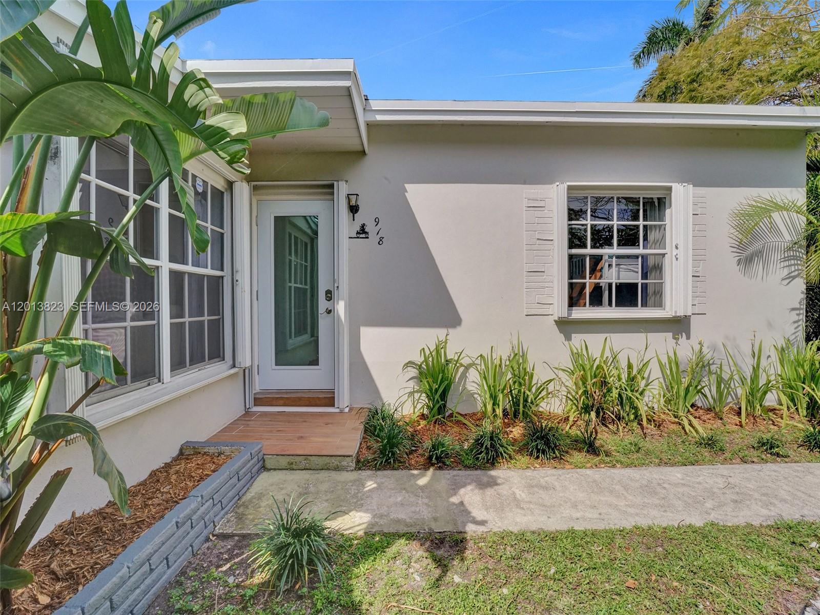 GULFSTREAM ESTATES - Residential