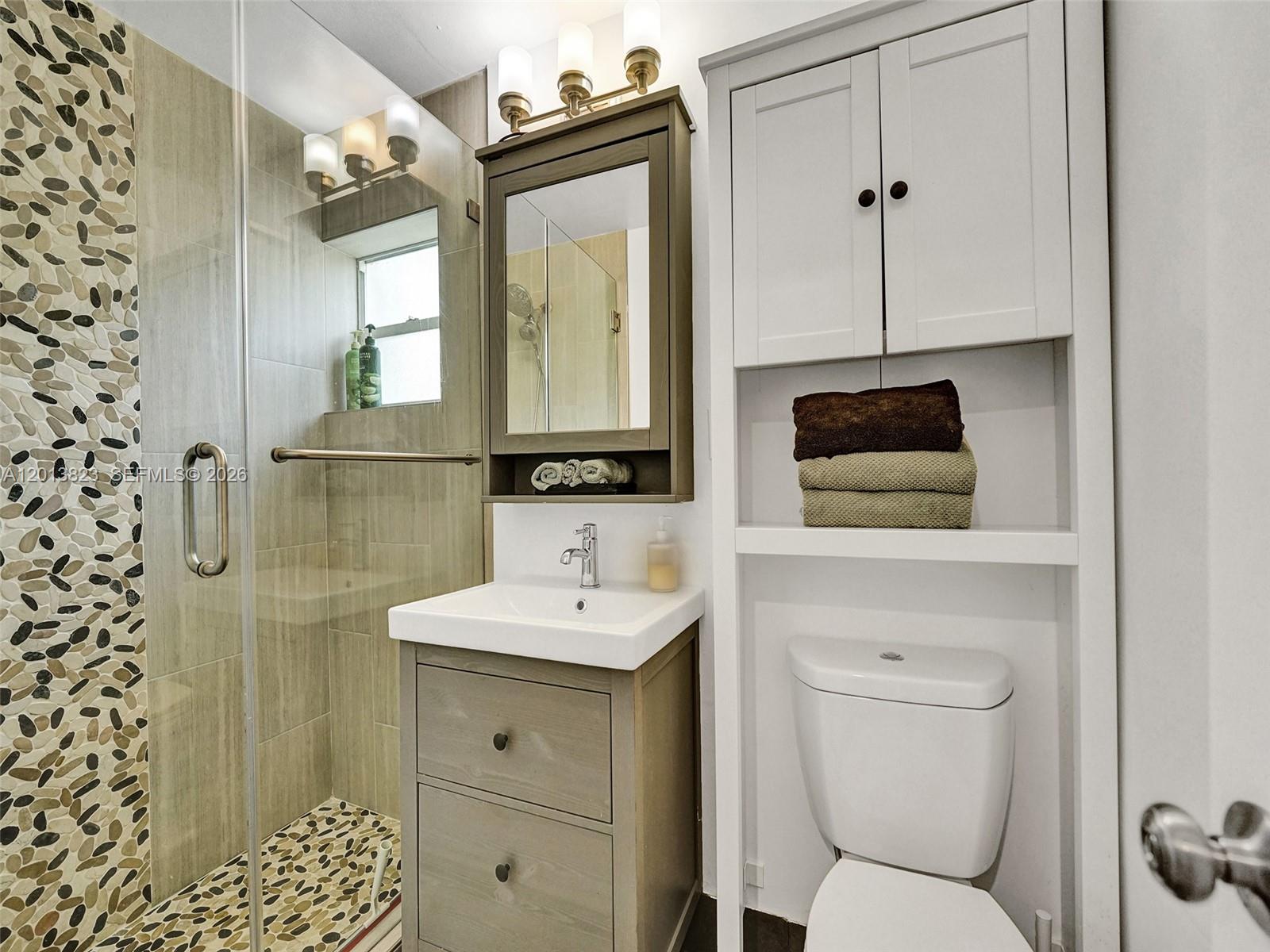 GULFSTREAM ESTATES - Residential