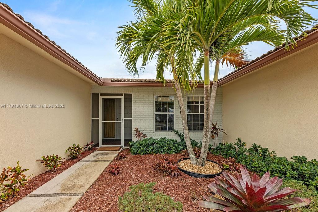 7640 NW 6th Ct