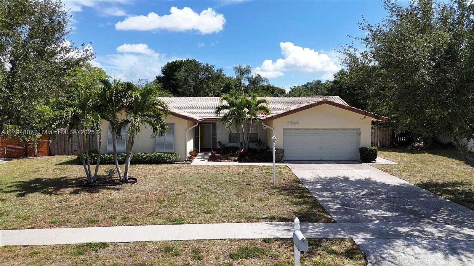 7640 NW 6th Ct