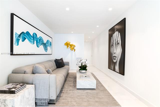 Ritz Carlton Residences - Residential