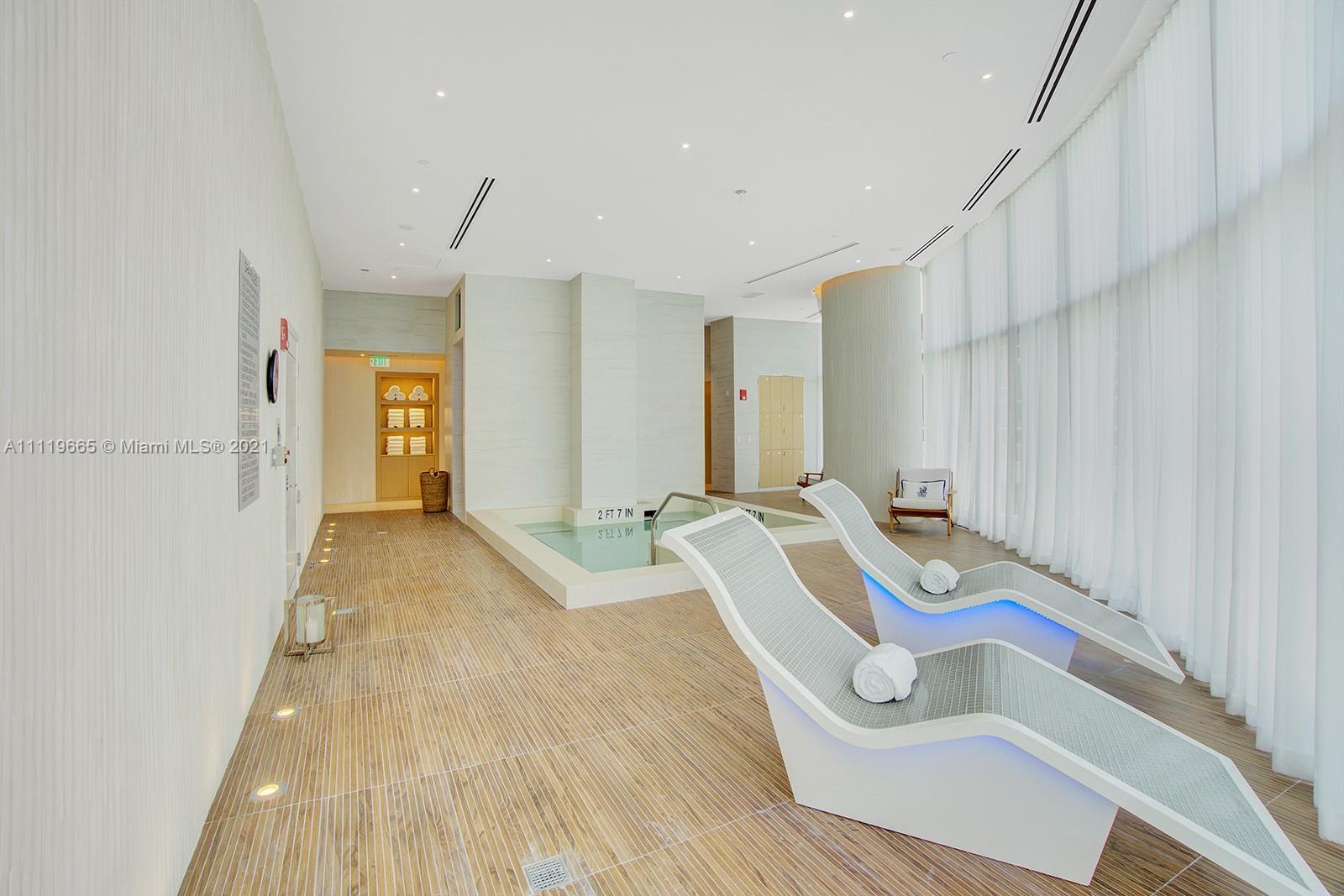 Ritz Carlton Residences - Residential