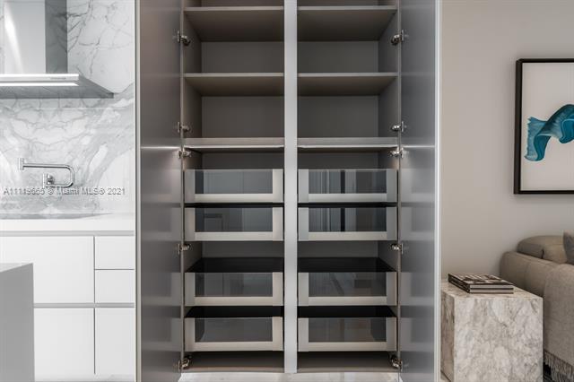 Ritz Carlton Residences - Residential