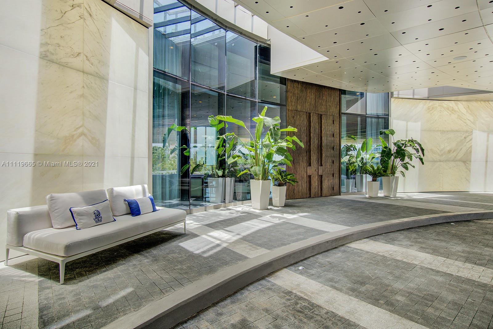 Ritz Carlton Residences - Residential