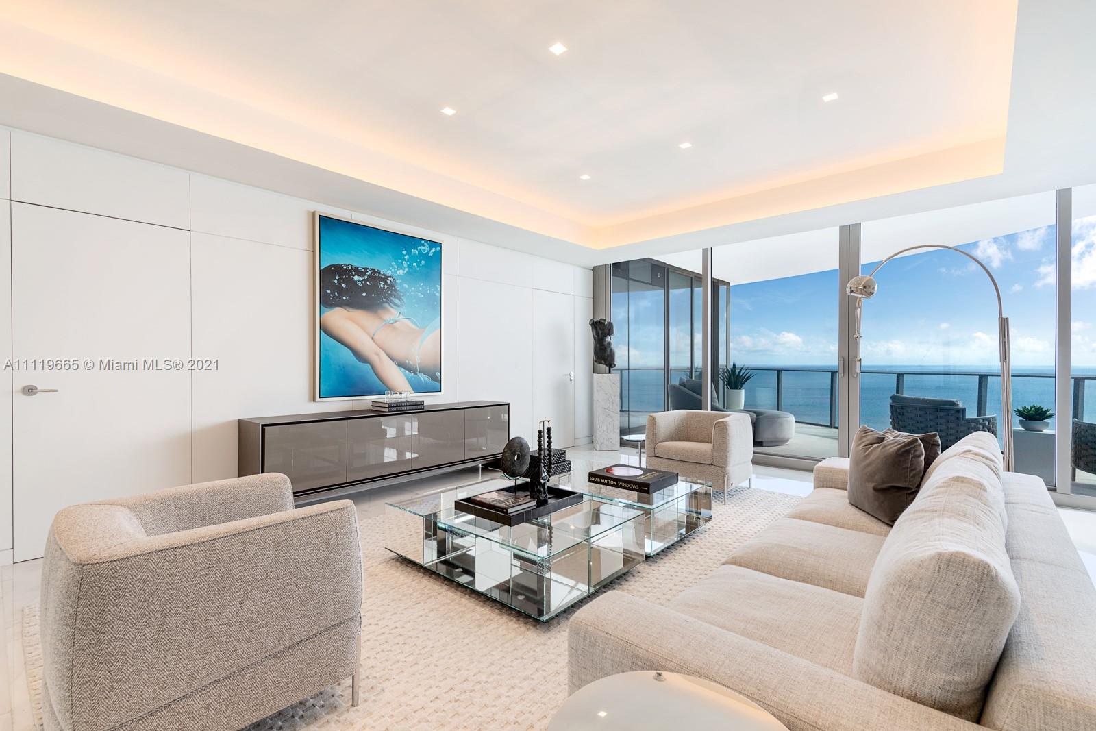 Ritz Carlton Residences - Residential