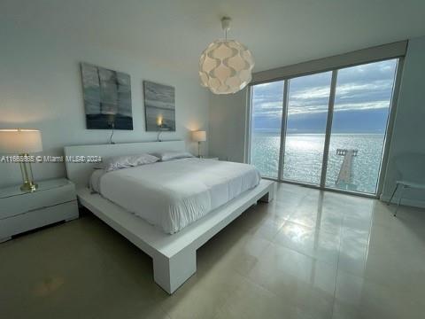 16699 Collins Ave 902