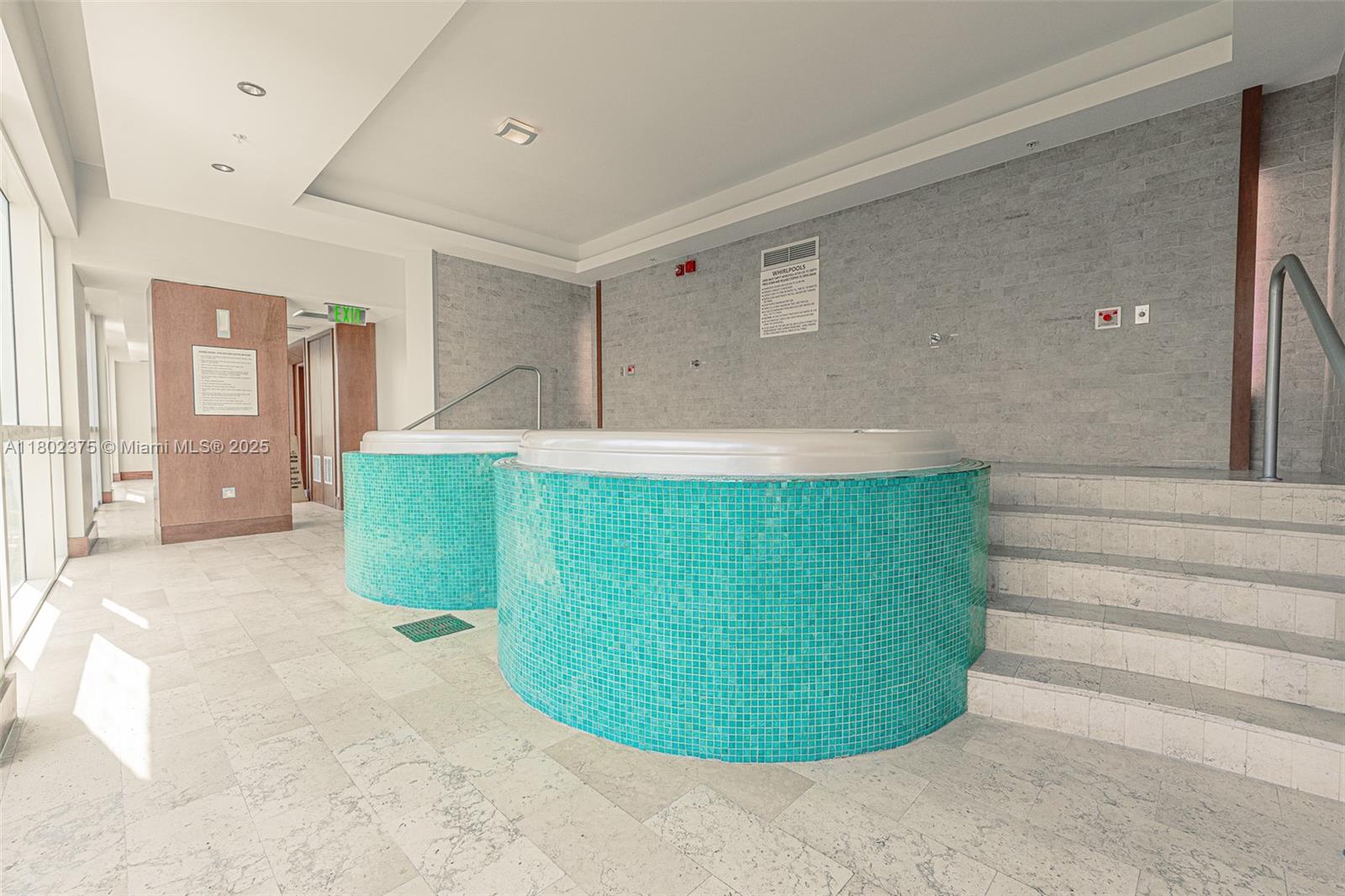 BRICKELL ON THE RIVER N T - Residential