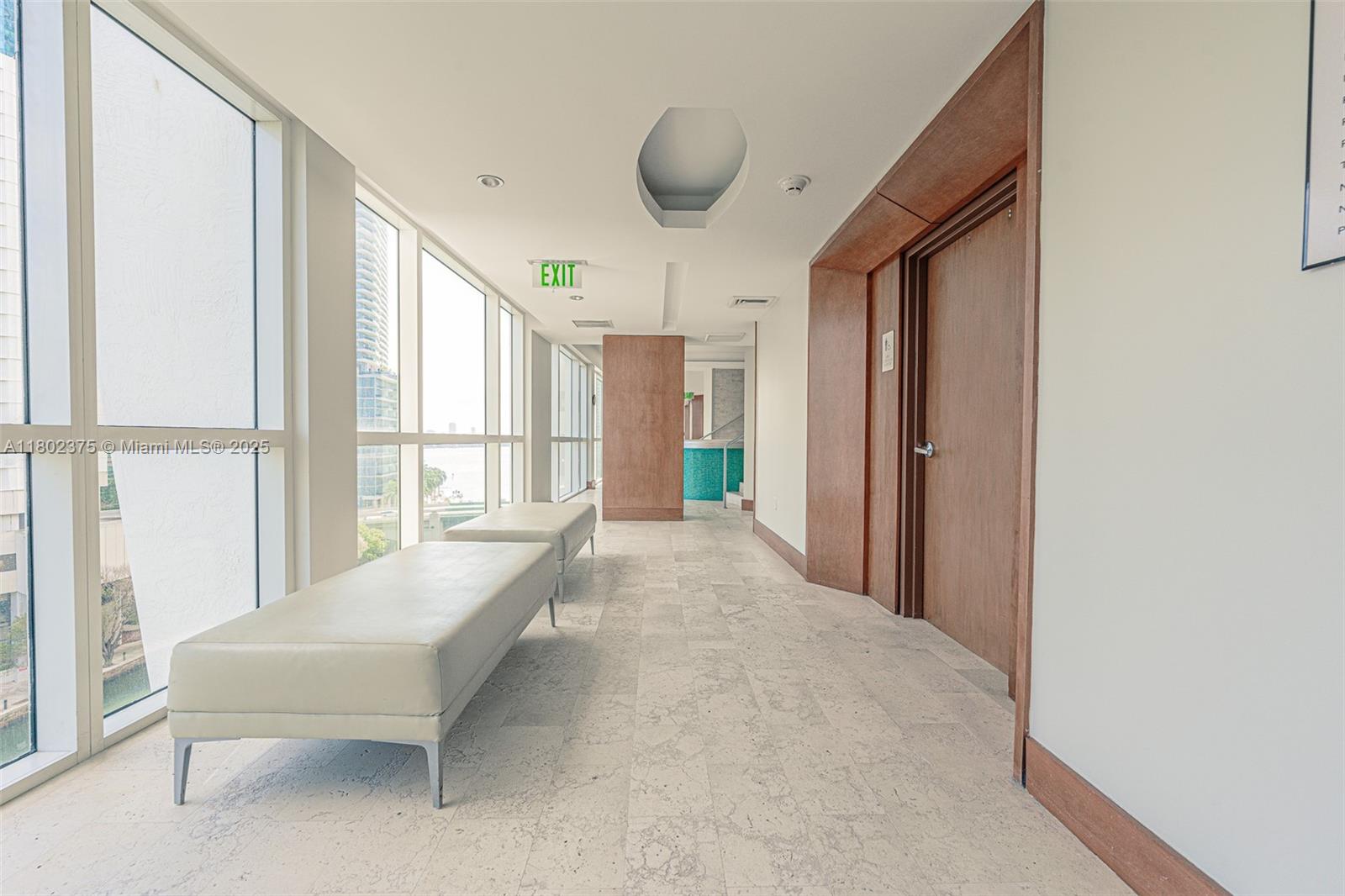 BRICKELL ON THE RIVER N T - Residential