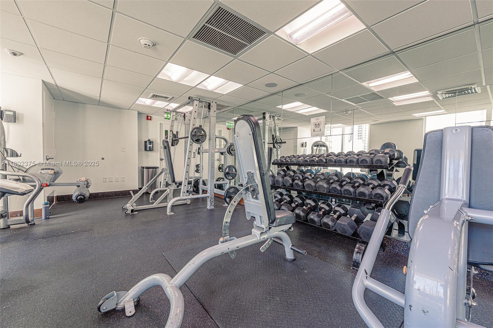 BRICKELL ON THE RIVER N T - Residential