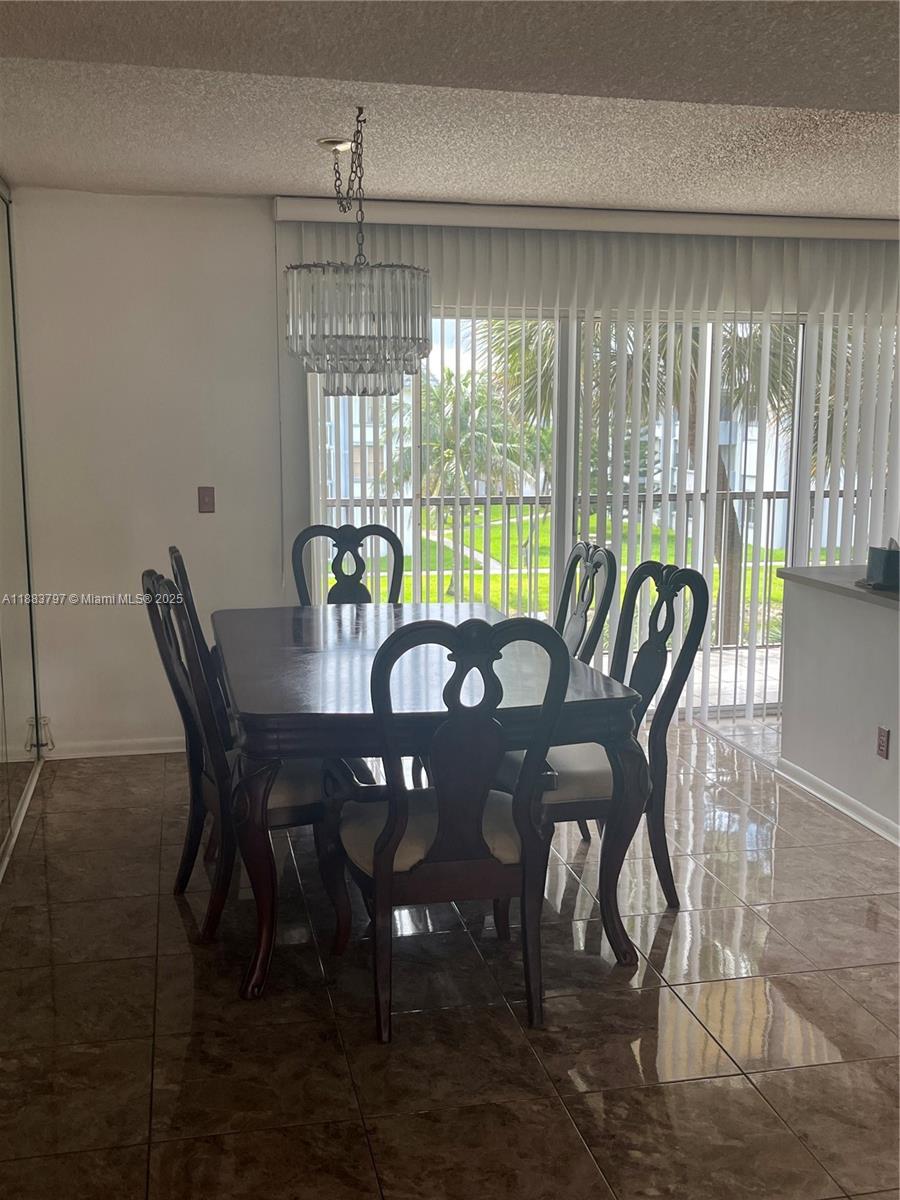 COUNTRY LANE CONDO #2 - Residential