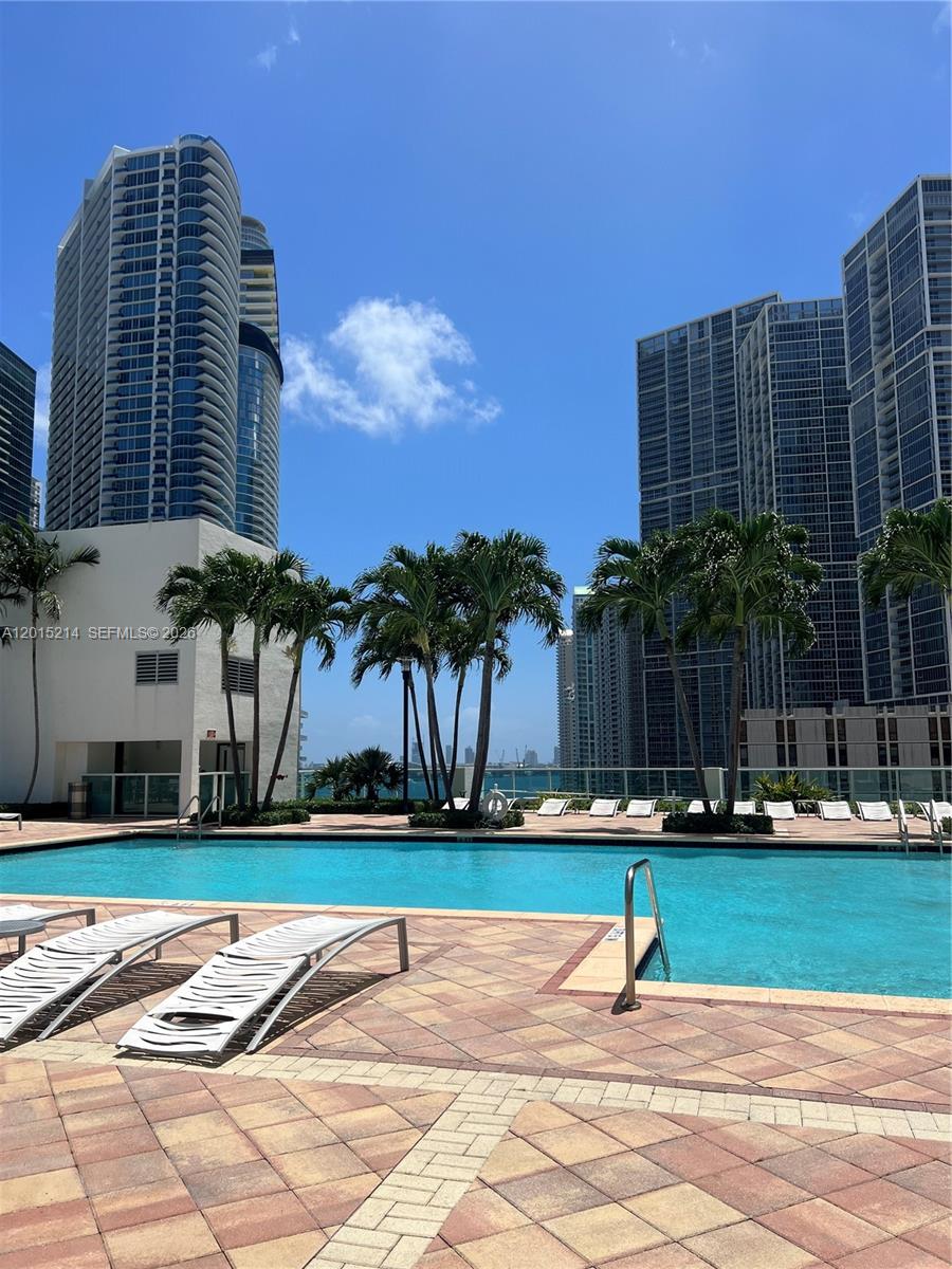 BRICKELL ON THE RIVER N T - Residential Lease