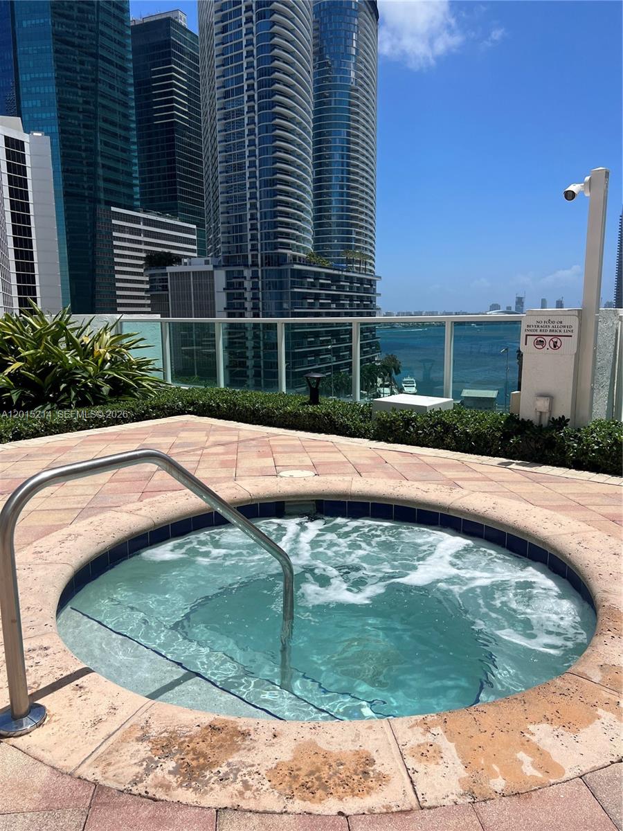 BRICKELL ON THE RIVER N T - Residential Lease