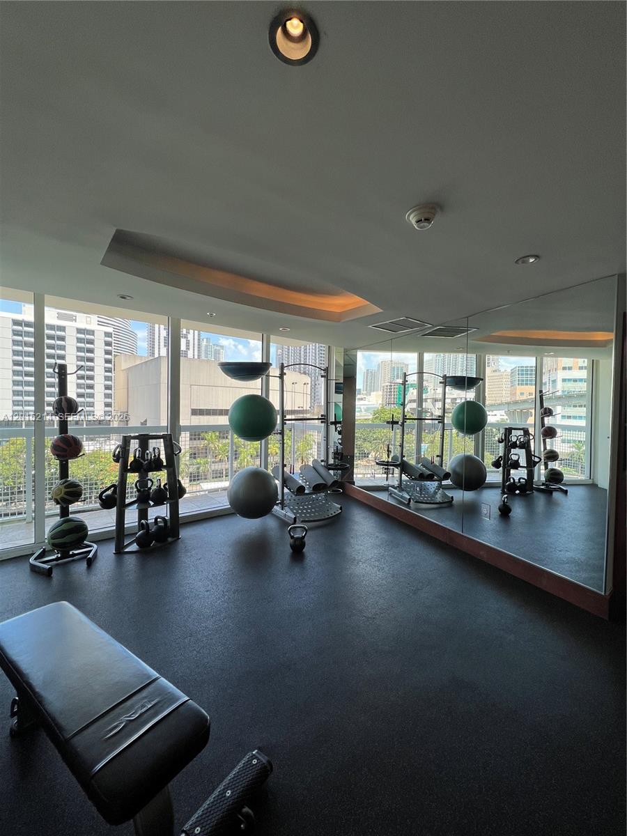 BRICKELL ON THE RIVER N T - Residential Lease