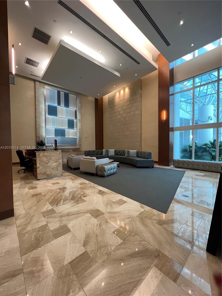 BRICKELL ON THE RIVER N T - Residential Lease