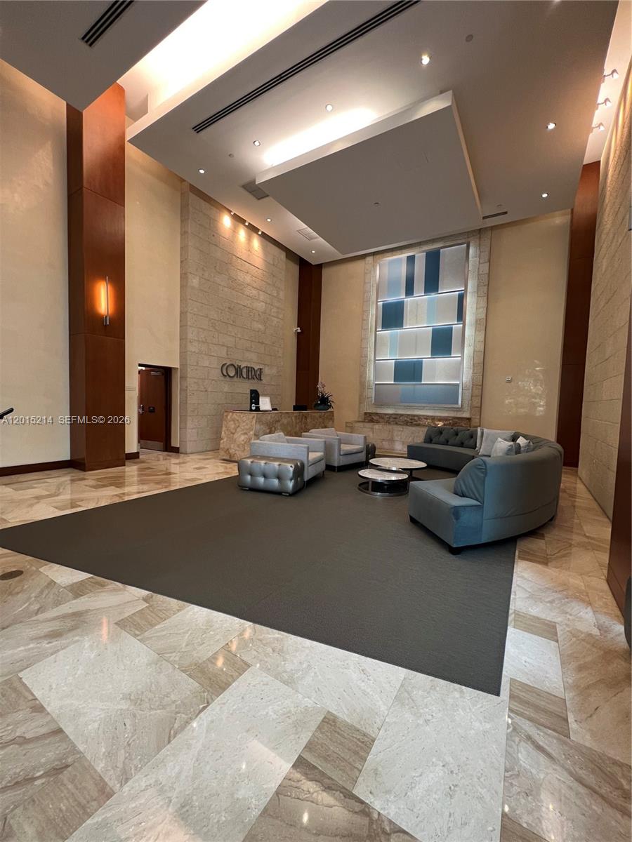 BRICKELL ON THE RIVER N T - Residential Lease
