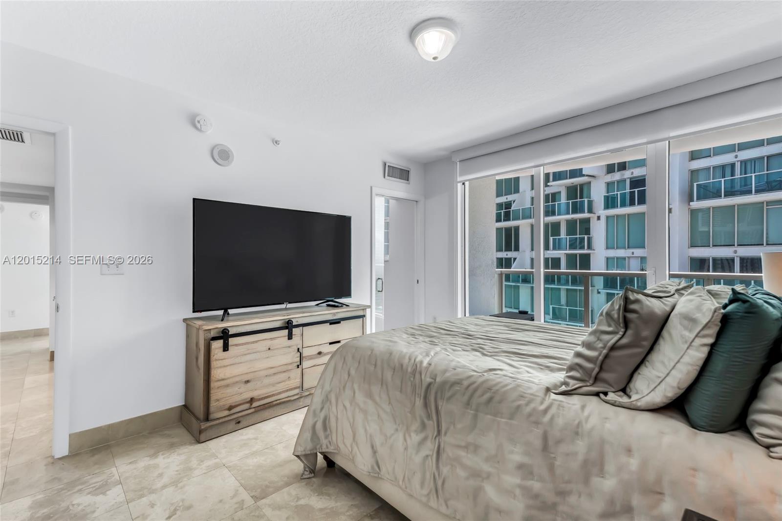 BRICKELL ON THE RIVER N T - Residential Lease