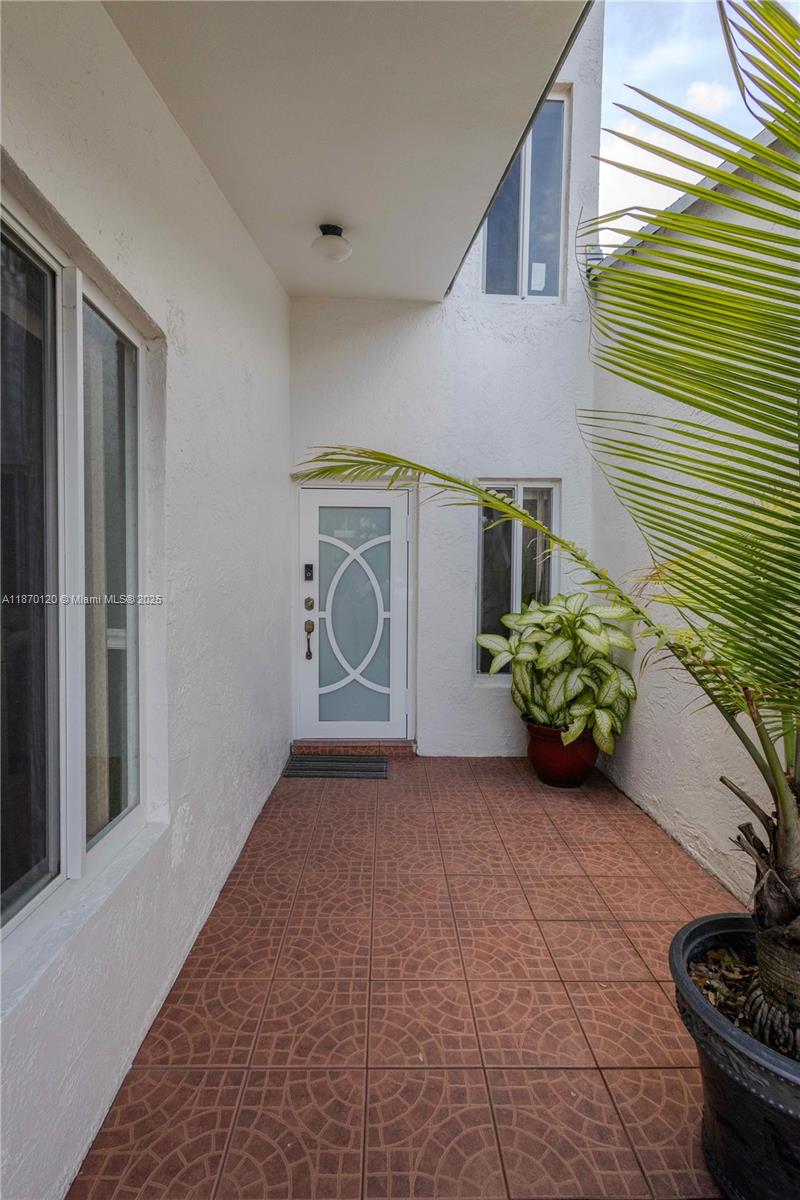 2435 SW 11th St 9-B