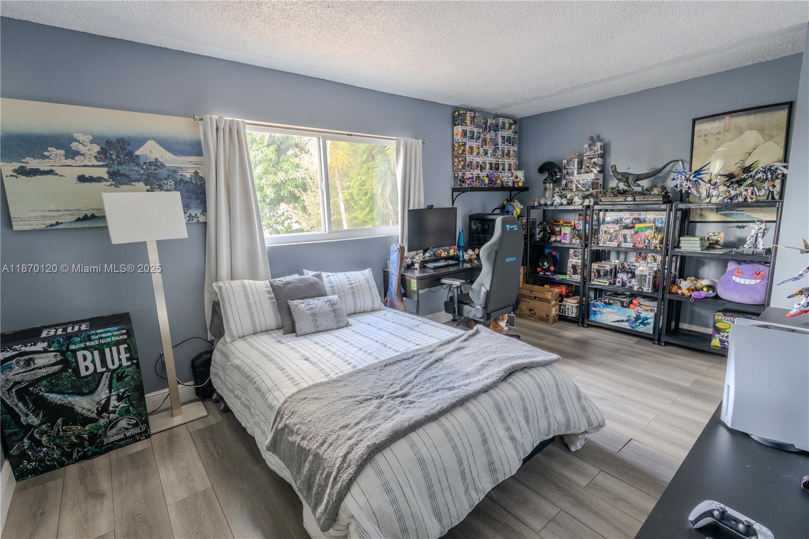 TWIN HOMES VILLAGE II CON - Residential