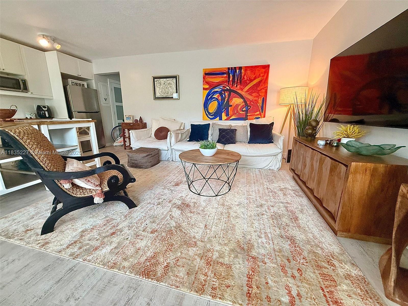 224 Meridian Ave 10