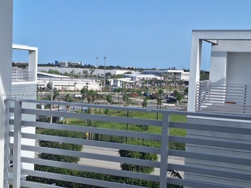 Contemporary townhome with 1 bedroom 1 full bath on ground level,spacious socials areaand kitchen/family combination and a great rooftop ooen terrace with a summer kitchen ideal for entertainment. enjoy the convenience of a 2 car garage and close proximity to Doral Central Park,Downtown Doral, City Place with plenty of shops , restaurants and top rated schools and only minutes to expressway and Miami International Airport