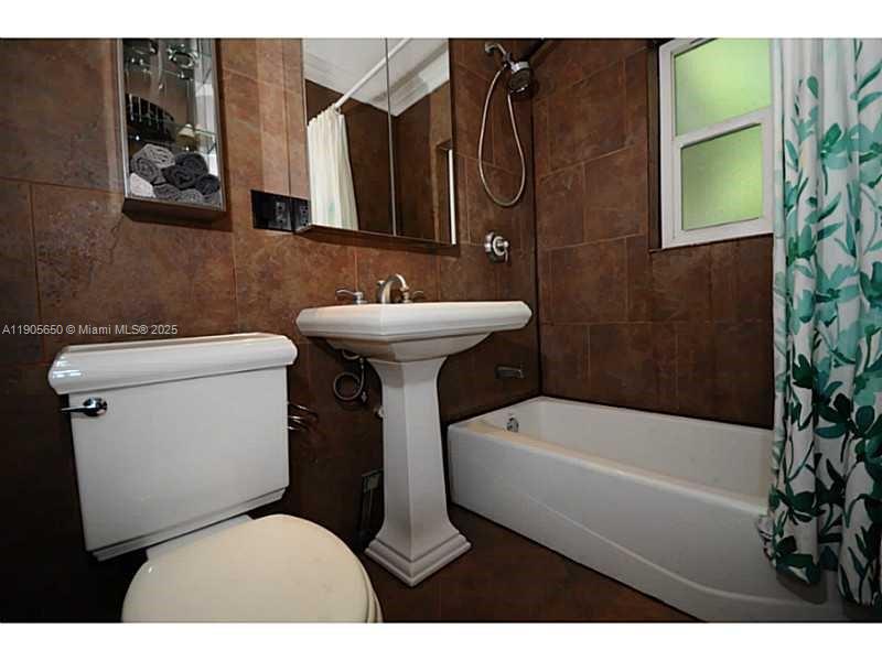 MIAMI SHORES SEC 6 - Residential Lease