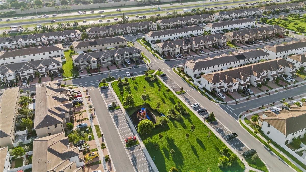 AQUABELLA NORTH REPLAT - Residential
