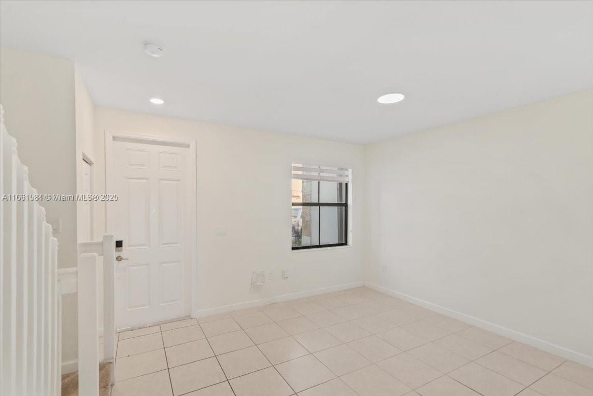 AQUABELLA NORTH REPLAT - Residential