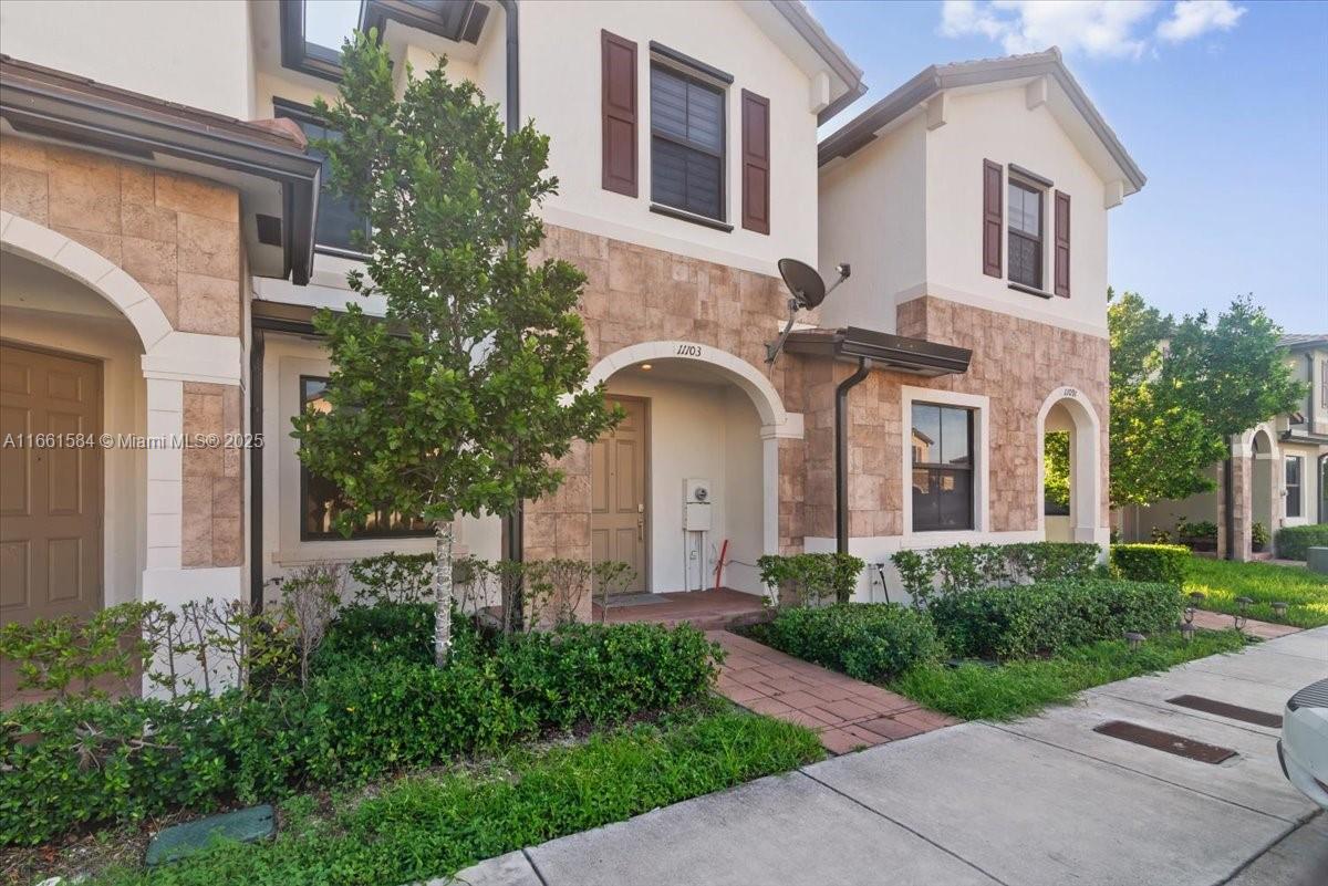 AQUABELLA NORTH REPLAT - Residential