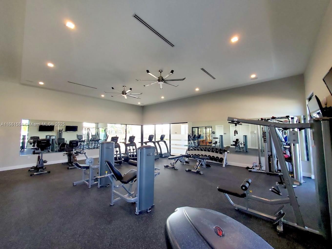 AQUABELLA NORTH REPLAT - Residential