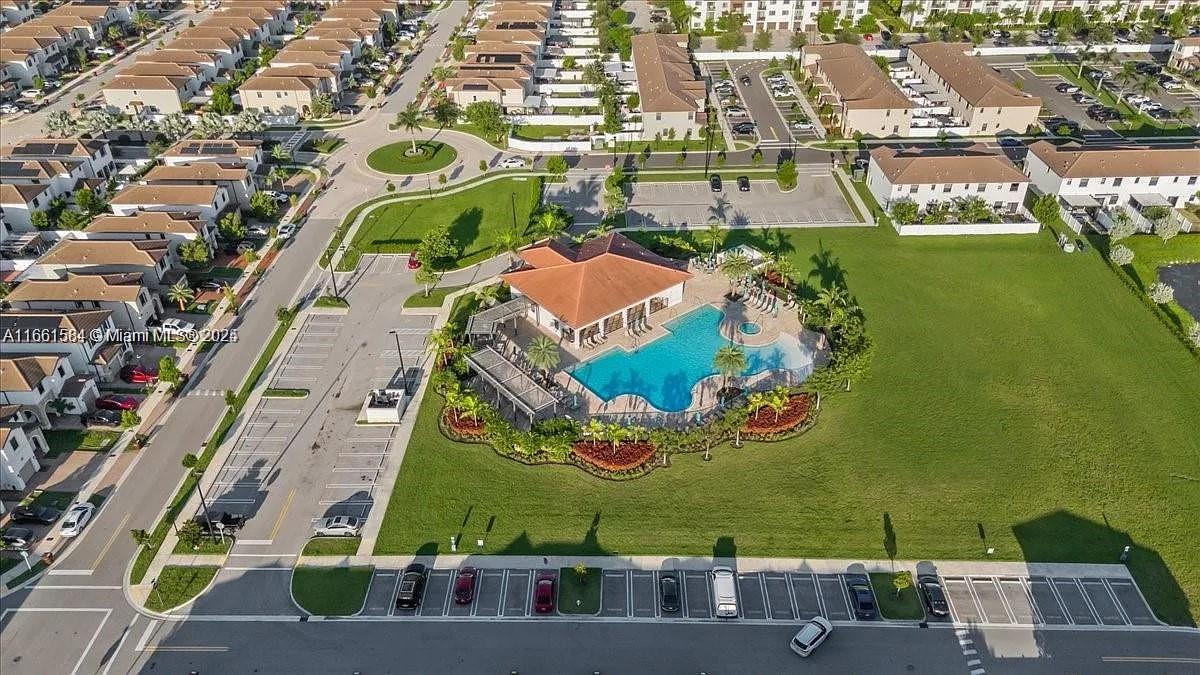 AQUABELLA NORTH REPLAT - Residential