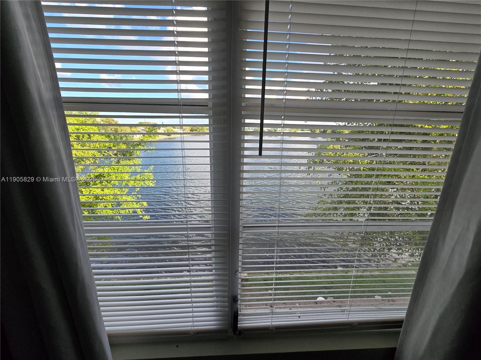 STAR LAKES ESTATES NO 8 C - Residential Lease