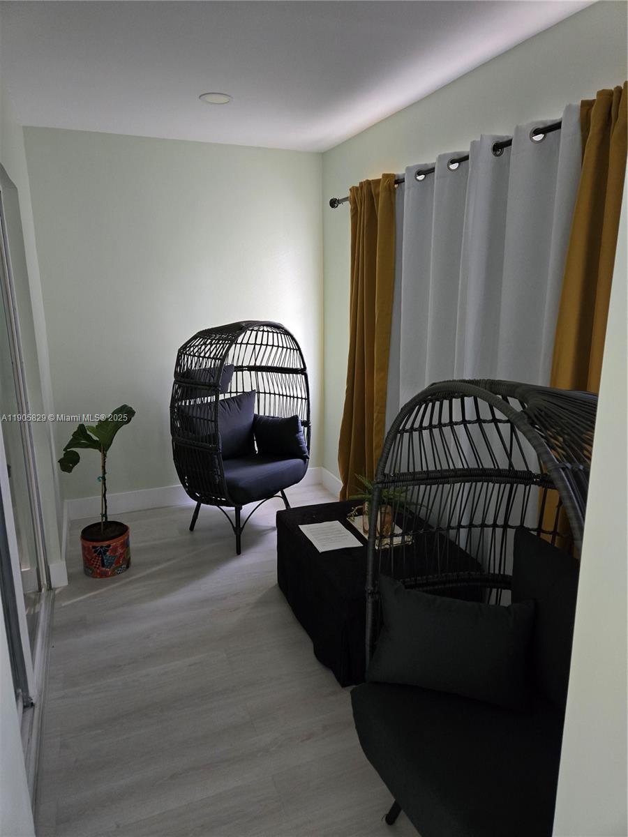 STAR LAKES ESTATES NO 8 C - Residential Lease