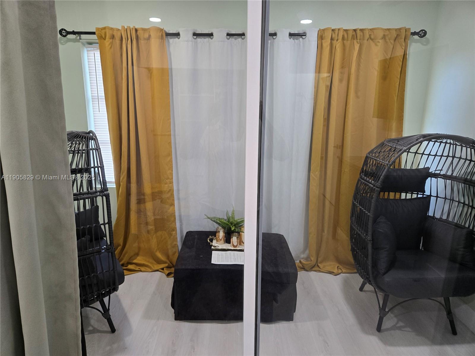 STAR LAKES ESTATES NO 8 C - Residential Lease