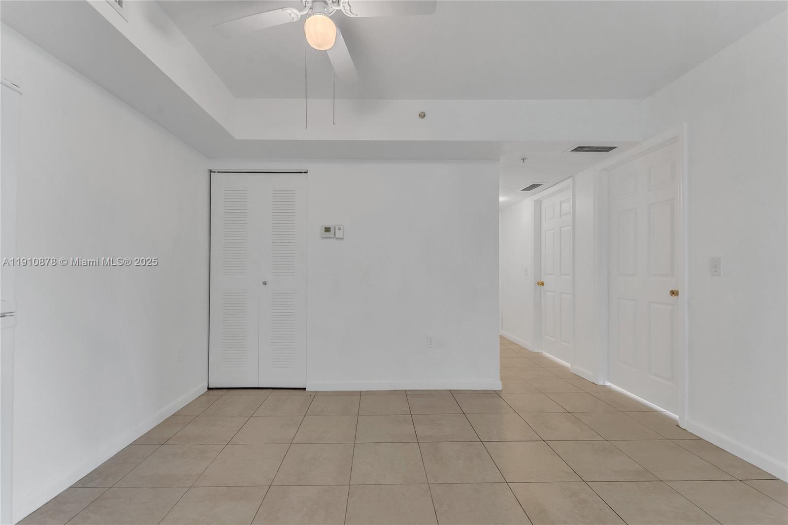 VISTA TRACE 1 CONDO - Residential Lease